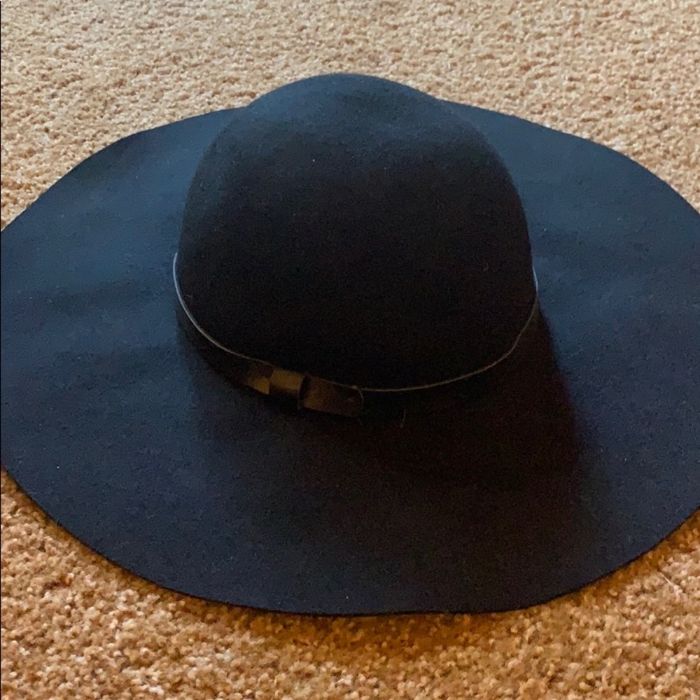 H&M Black hat